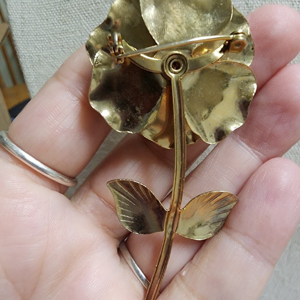 Vintage Ornate Gold Tiered Single Rose Brooch - Picture 7 of 7